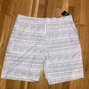 New CSG men’s shorts size 40
